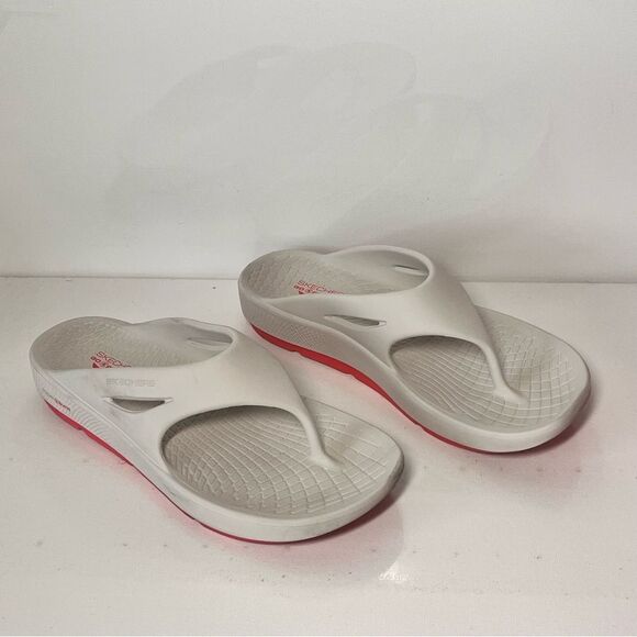 Skechers Contend GO Recover Washable Vegan Thong Sandals - Picture 2 of 8